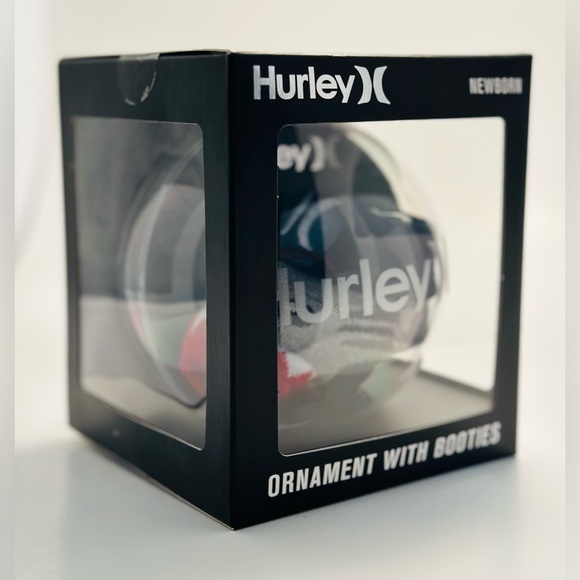 Hurley newborn 1 pair of booties in ornament shark design size 0-6M new in box - Picture 7 of 7